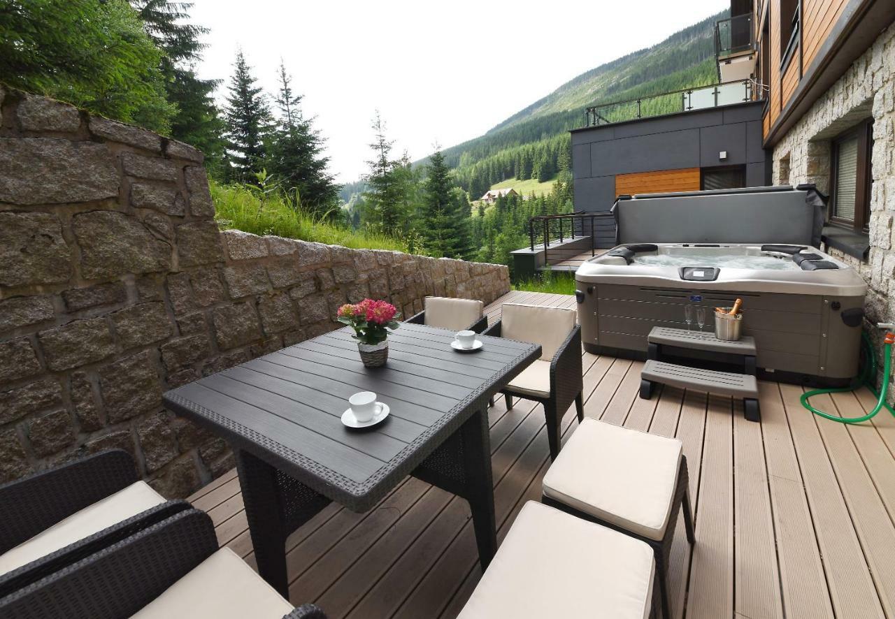 Apartment Adélka 104 with private whirlpool Špindlerŭv Mlýn Exterior foto
