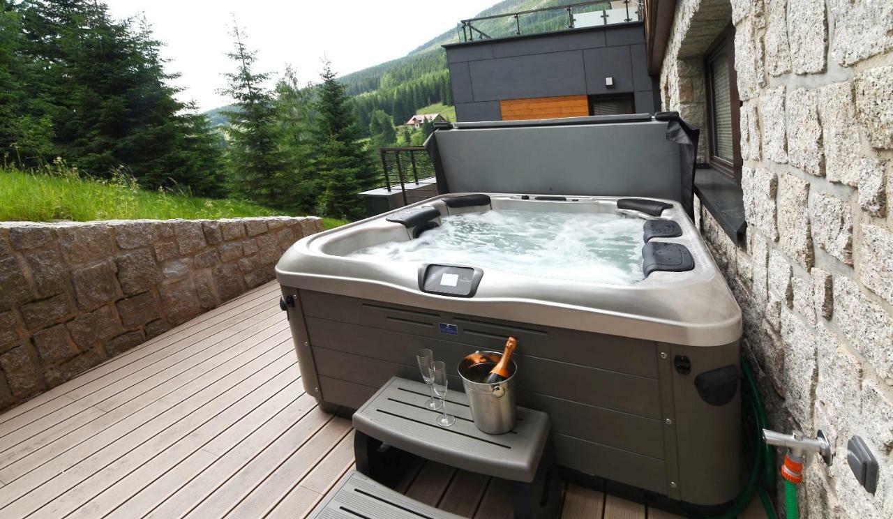 Apartment Adélka 104 with private whirlpool Špindlerŭv Mlýn Exterior foto
